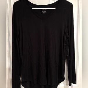 Tahari Black Long Sleeve V-Neck Top